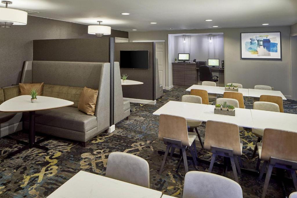 Atlanta Airport North/virginia Avenue 3*